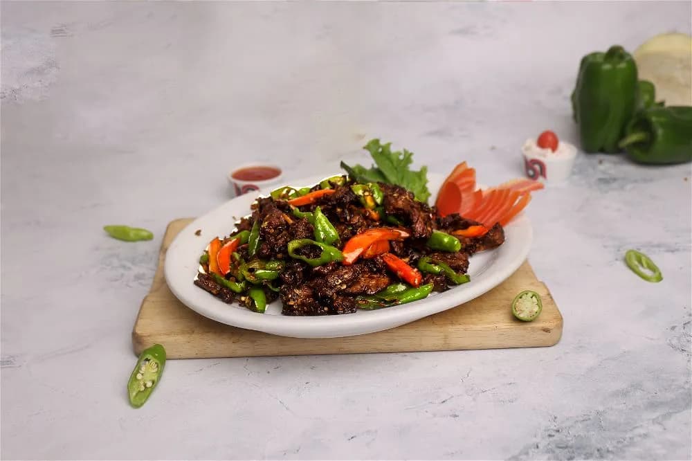 Beef with Green Chillies (Dry)