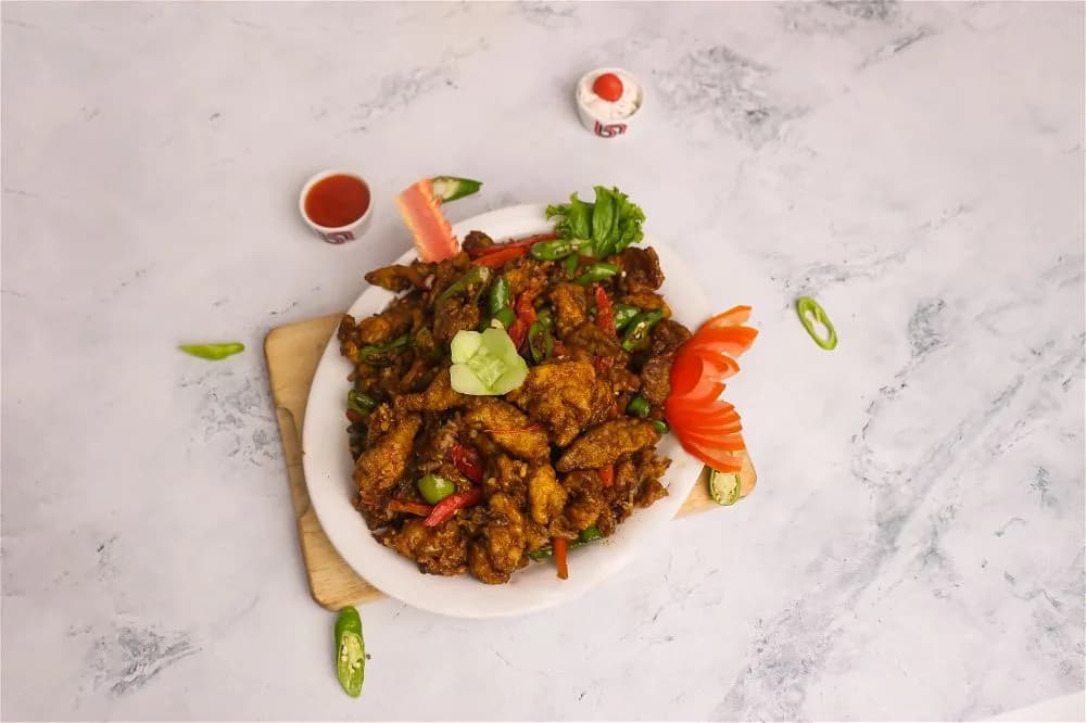Fish with Green Chillies (Dry)